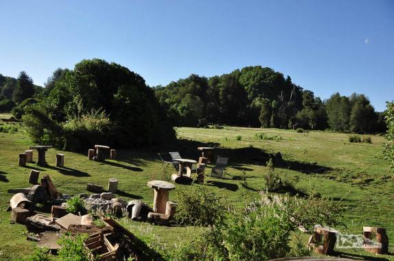 Área de camping e restaurante no Parque Nacional Radal Siete Tazas, no centro-sul do Chile
